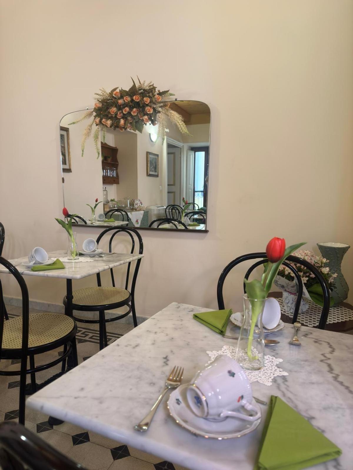 Residenza Gonzaga Hotel Serracapriola Luaran gambar